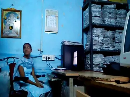 شلخته بلوند منحنی في ...