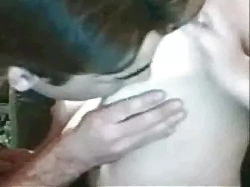 مسخره کردن فيلم سكسي ...