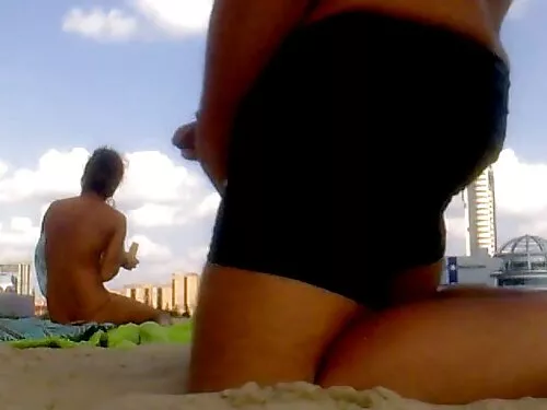 Big Booty Milf Backu ...